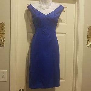 Blue sleeveles cocktail dress